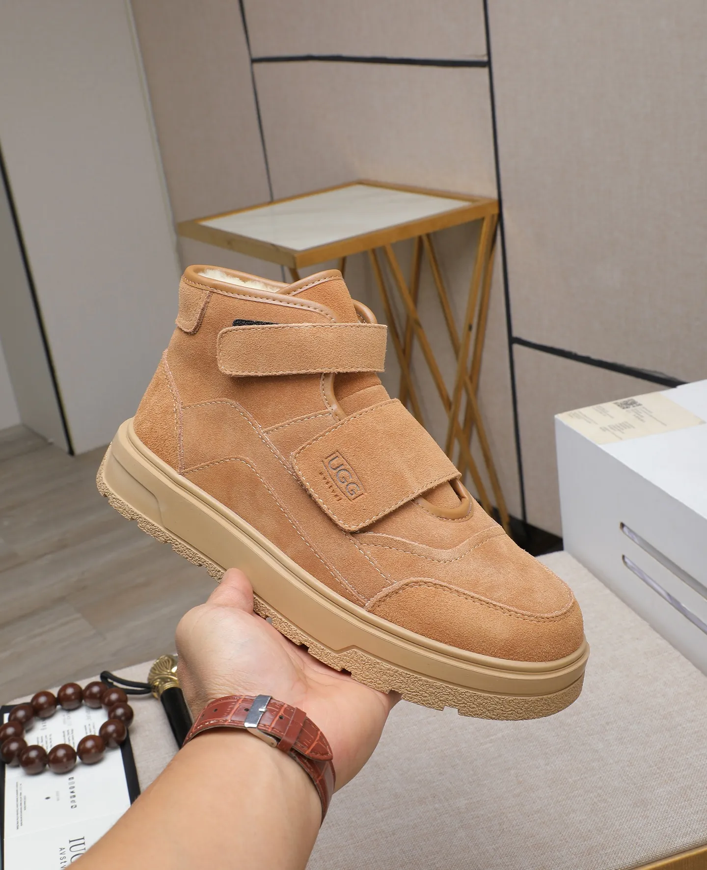 Men's shoes 💰600 IUGGI new retro presbyopia men's shoes, casual and versatile, full of high-end sense, fashionable, luxury and personalized style, joint style, retro presbyopia factor, full of handsome style, first layer suede cowhide, wool lining, rubber outsole, light and non-slip size: 39-44